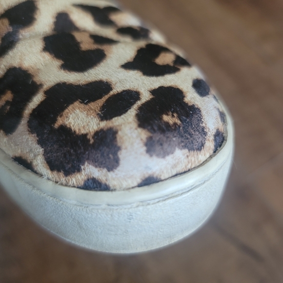 MICHAEL Kors Slip On Leopard Print Calf Hair Sneakers Flats Size 7M - Picture 14 of 16